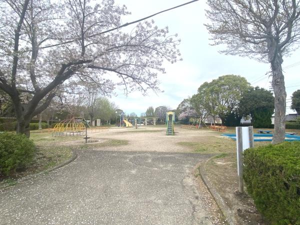 リーブルガーデン天白区山根町　3号棟(山根公園)