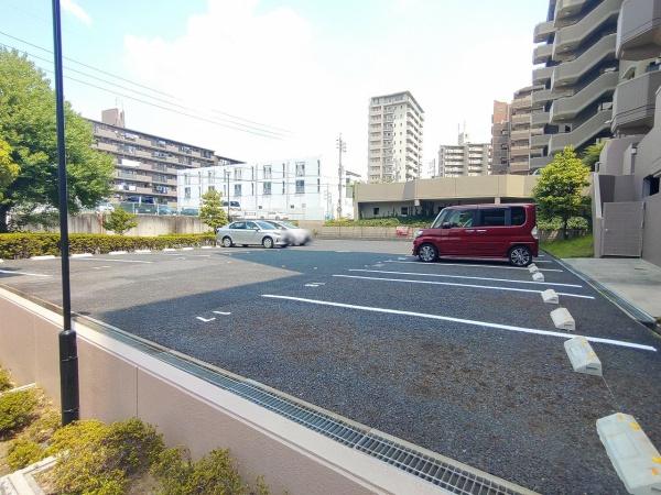 ファミール日進二番館