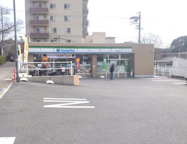 東明コーポラス(ファミリーマート千種猫洞通店)