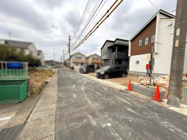 ブルーミングガーデン緑区藤塚1丁目　1号棟