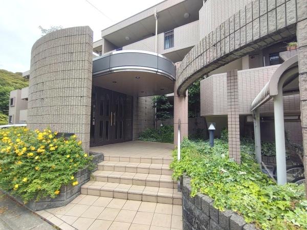 ユニーブル鳴海東ガーデンコート