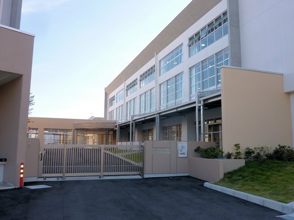 グローリアス香久山(日進市立竹の山小学校)