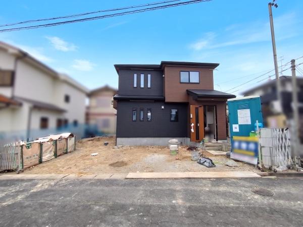 ファーストタウン日進市第1米野木町北山 全1棟