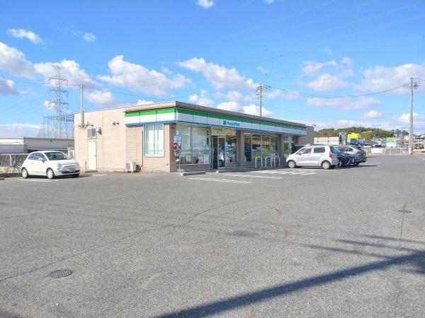 クレイドルガーデン日進市岩崎町第6　2号棟(ファミリーマート日進白山店)