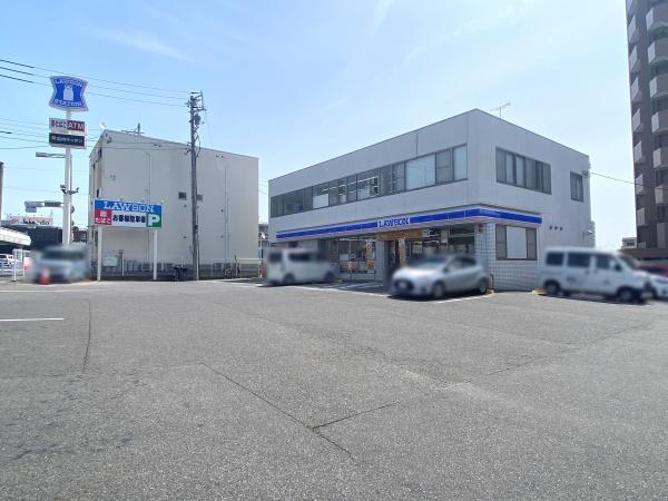 パークホームズ上社ガーデンヴィスタ(ローソン名東社台店)