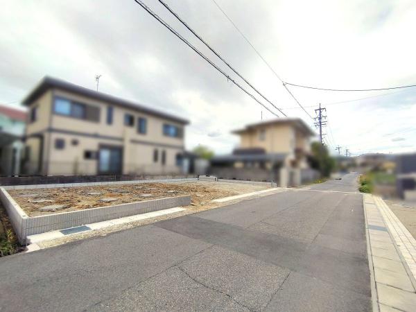 ファーストタウン日進市第1藤島町芝干　全1棟