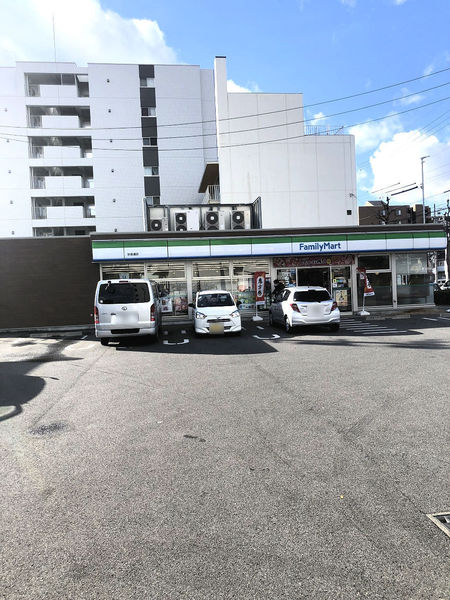 一光ハイツ妙音通(ファミリーマート妙音通店)