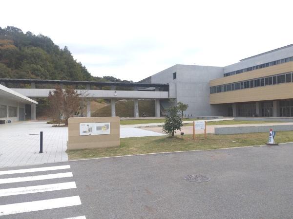 瀬戸市春雨町の土地(瀬戸市立にじの丘中学校)