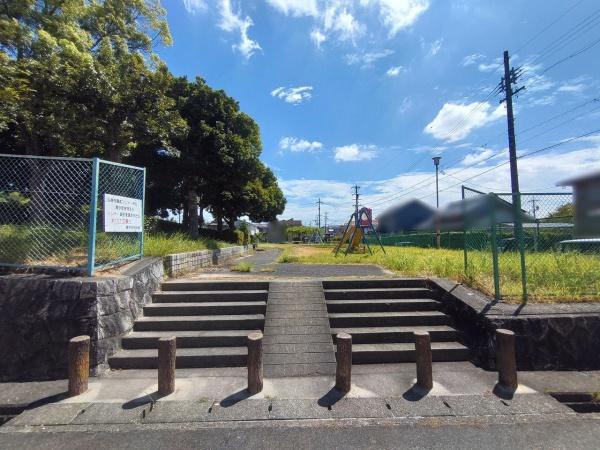 ブルーミングガーデン東郷町春木台4丁目　1号棟(狐塚北公園)