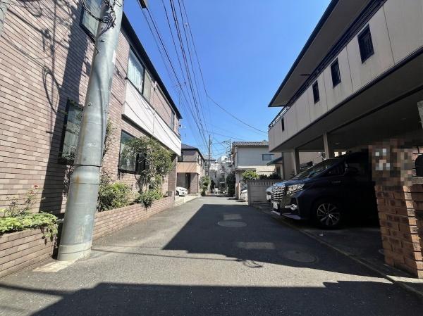 渋谷区本町4丁目　1棟アパート