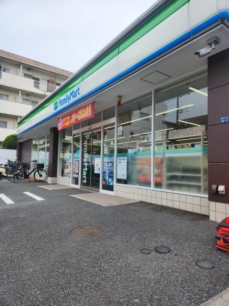 高島平第二ウィーンハイツ(ファミリーマート板橋高島平七丁目店)