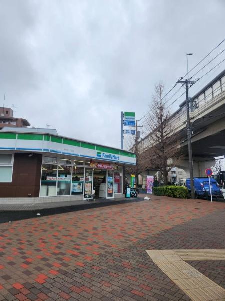 ロータスルート高島平(ファミリーマート高島平一丁目店)