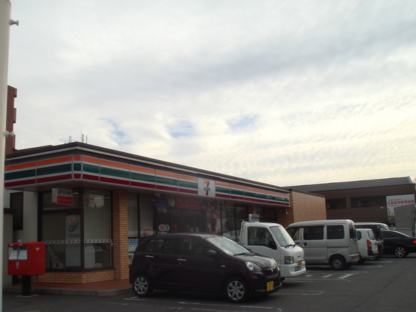 プリンスハイツ春日井南(セブンイレブン春日井上条町店)