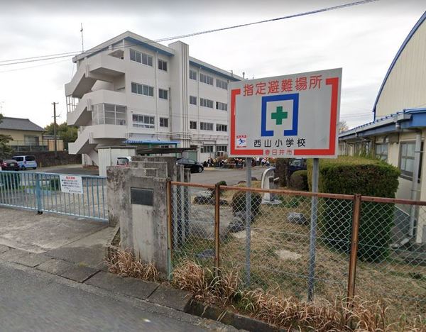 春日井市西山町の中古一戸建て(春日井市立西山小学校)