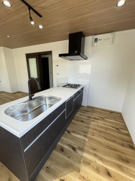 春日井市東野町西３丁目の中古一戸建