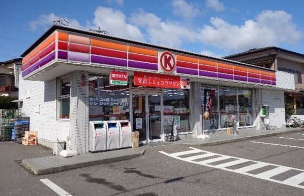 春日井市不二ガ丘3丁目の中古一戸建て(ファミリーマート春日井東神明町店)