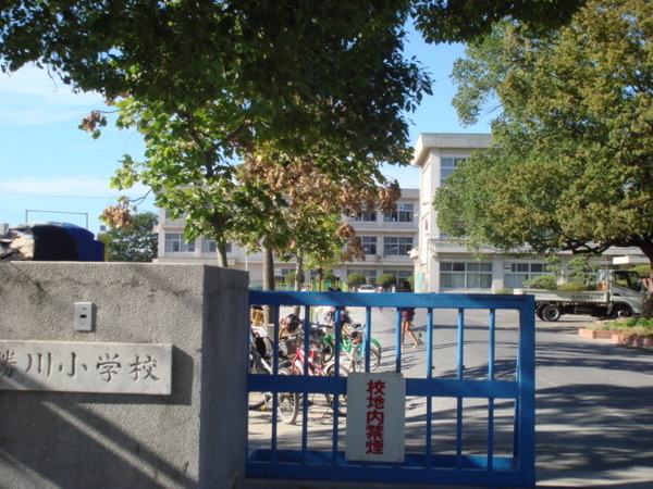 ライオンズステーションプラザ勝川弐番館(春日井市立勝川小学校)