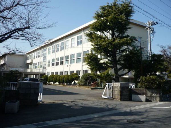 大垣市切石町2丁目店舗付住宅(大垣市立西小学校)