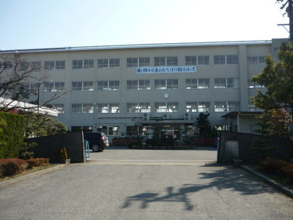 大垣市荒川町の土地(大垣市立西部中学校)