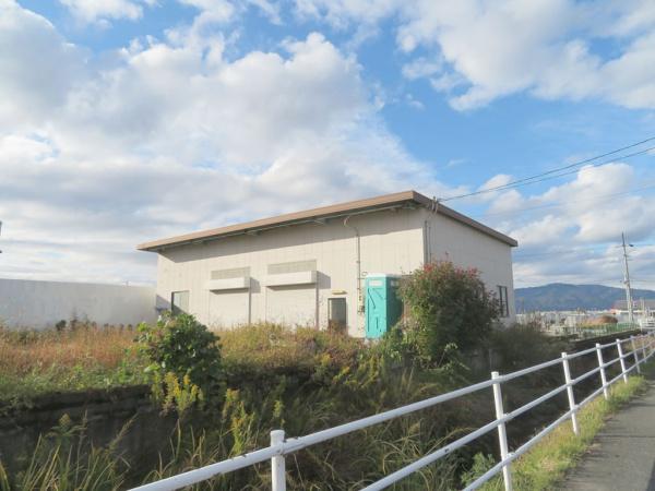 養老町飯田倉庫