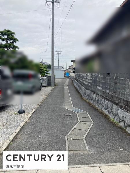 揖斐郡池田町市橋　倉庫付き事務所