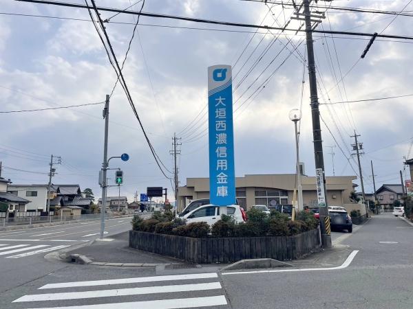 大垣市林町7丁目の土地(大垣西濃信用金庫楽田支店)