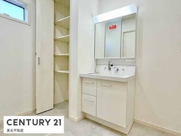 大垣市藤江町3丁目の新築一戸建(洗面台・洗面所)