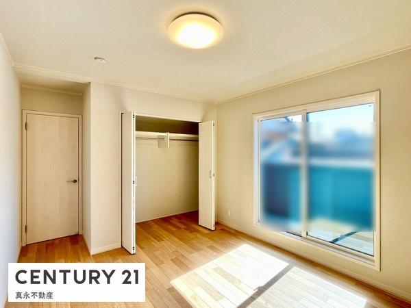 大垣市藤江町3丁目の新築一戸建(洋室)