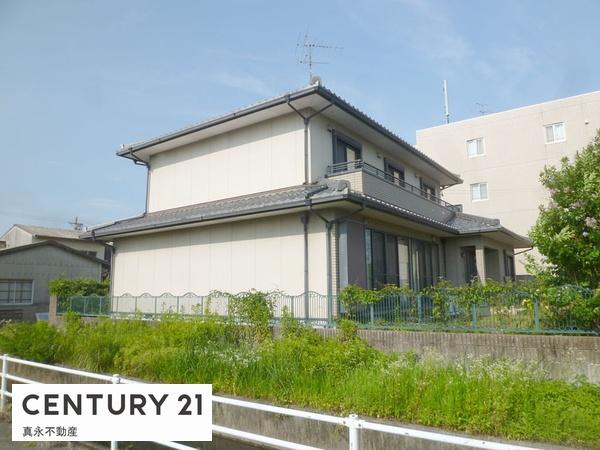大垣市三本木４丁目の中古一戸建て