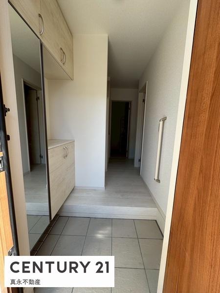 瑞穂市稲里の中古一戸建て(玄関)