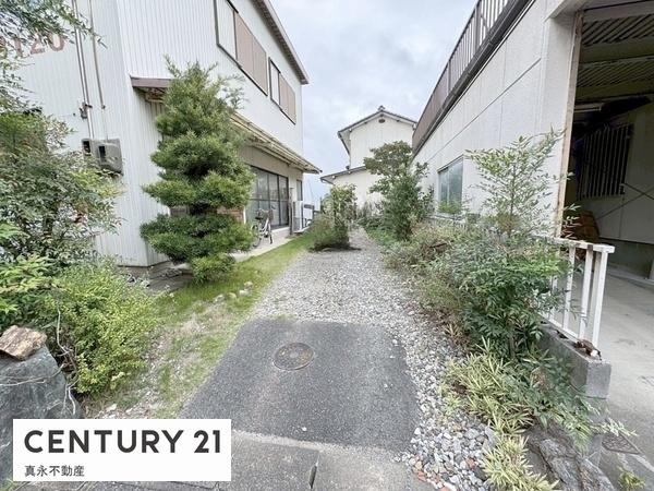 安八町東結　売作業場