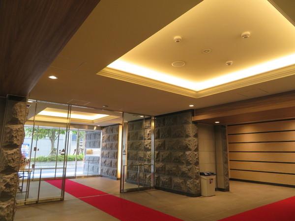 プレサンスロジェ大垣駅前(エントランス)