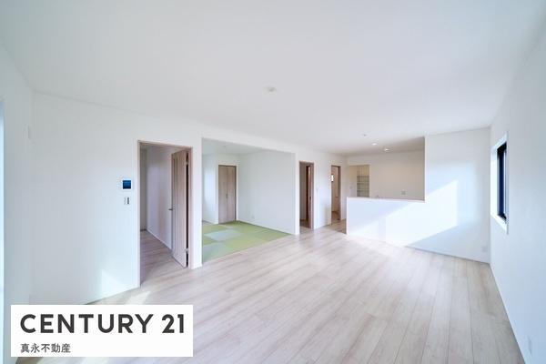 大垣市長松町の新築一戸建(リビング)