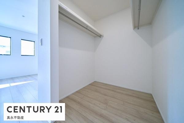 大垣市長松町の新築一戸建(収納)