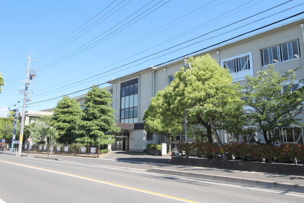 大垣市清水町の土地(大垣市立東小学校)