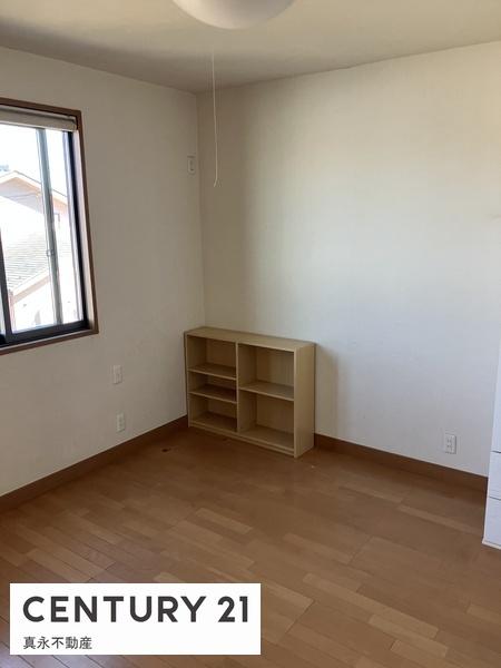 不破郡垂井町宮代　店舗付住宅