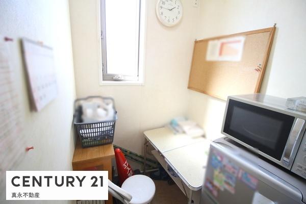 大垣市中川町2丁目　店舗