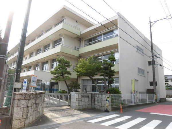 大垣市墨俣町墨俣の中古一戸建て(大垣市立墨俣小学校)