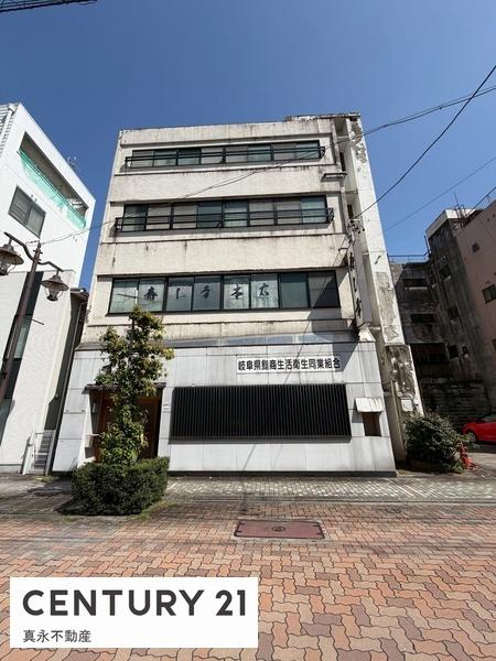 大垣市郭町東2丁目　店舗付住宅