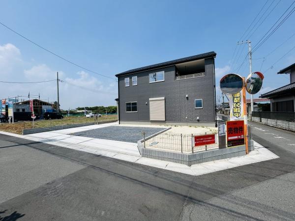 リーブルガーデン　笠間市旭町第12　1号棟