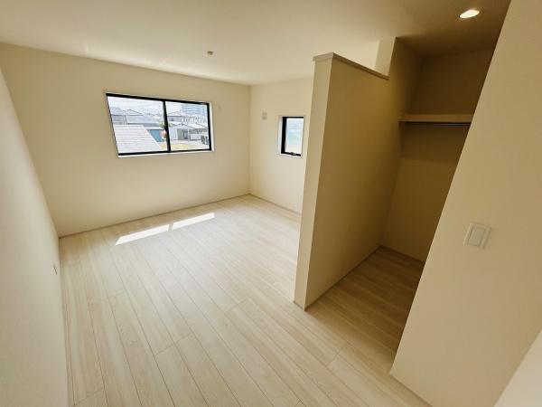 リーブルガーデン　笠間市旭町第12　4号棟