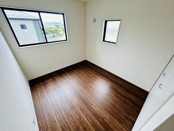 リーブルガーデン　笠間市笠間第10　4号棟