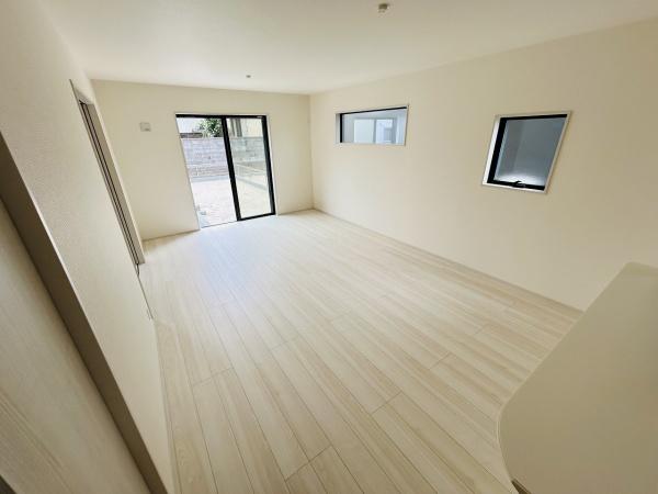 リーブルガーデン　ひたちなか市平磯遠原町第11　2号棟