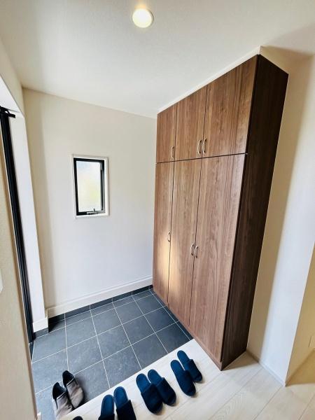 リーブルガーデン ひたちなか市東石川第13 1号棟(玄関)