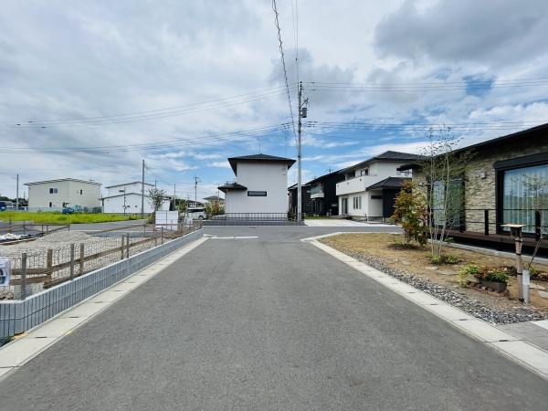 リーブルガーデン　ひたちなか市東石川第13　2号棟