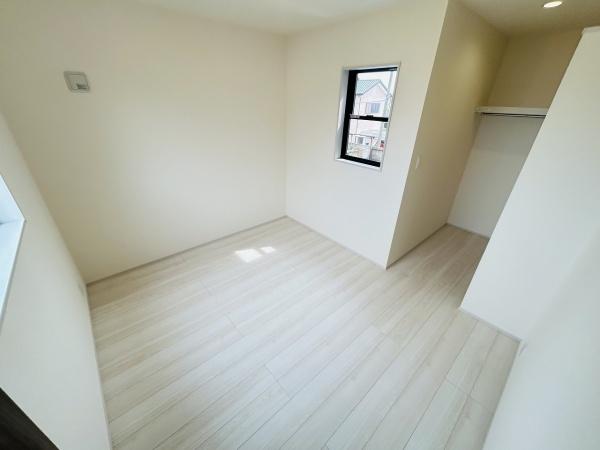 リーブルガーデン　那珂市菅谷第35　全1棟