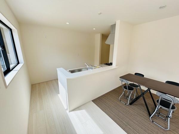 リーブルガーデン　那珂市菅谷第35　全1棟