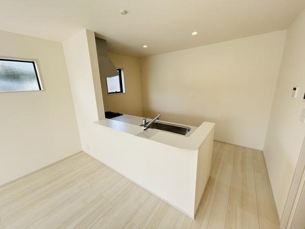 リーブルガーデン　ひたちなか市市毛第8　1号棟