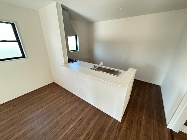 リーブルガーデン　ひたちなか市稲田10期　4号棟