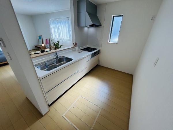 ハートフルタウン　ひたちなか市足崎1474番　A号棟